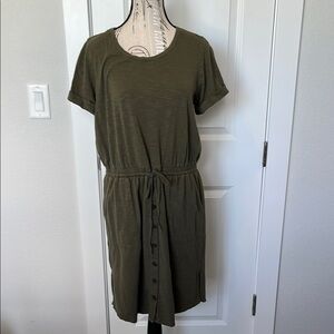 EUC J. Jill Camo Green Knee Length Dress